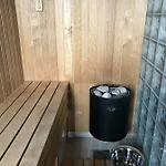Tatil Evi Modern Seafront With Sauna 8 Mins To Leknes Storeidet