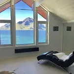 Feriehus Modern Seafront With Sauna 8 Mins To Leknes Storeidet