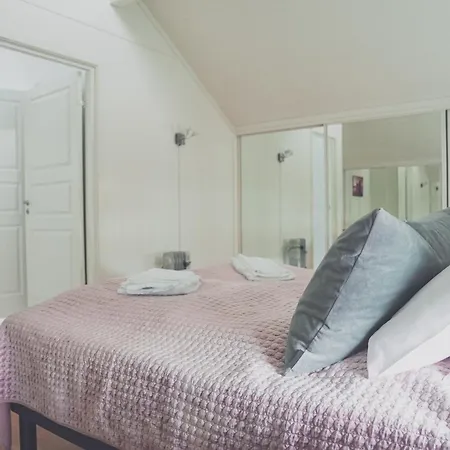 Ferienhaus Modern Seafront With Sauna 8 Mins To Leknes *