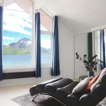 Ferienhaus Modern Seafront With Sauna 8 Mins To Leknes Storeidet