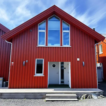 Modern Seafront With Sauna 8 Mins To Leknes Semesterbostad