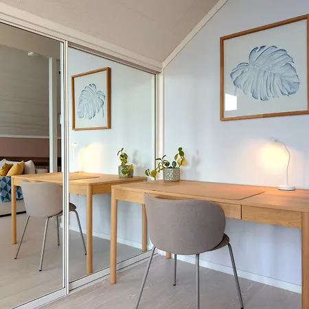 Modern Seafront With Sauna 8 Mins To Leknes בית נופש