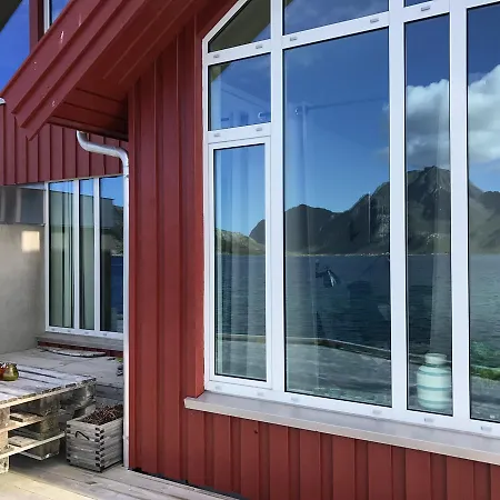 Semesterbostad Modern Seafront With Sauna 8 Mins To Leknes