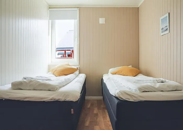 Ferienhaus Modern Seafront With Sauna 8 Mins To Leknes